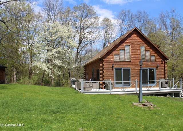 Property at 127 Fording Rd, Esperance, NY 12066, 3 beds, 2 baths