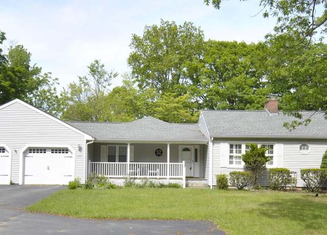 Property at 289 Watervliet Shaker Rd, Watervliet, NY 12189, 3 beds, 1.5 baths