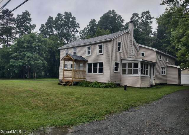 Property at 208 County Highway 155, Mayfield, NY 12025, 3 beds, 1 bath