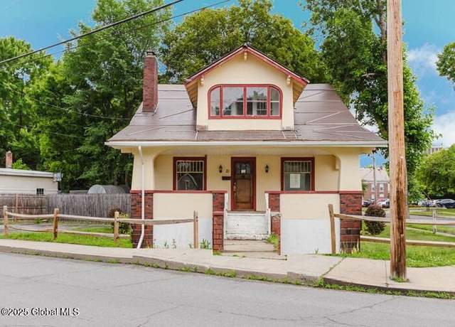 Property at 21 Crandall St, Glens Falls, NY 12801, 4 beds, 1.5 baths