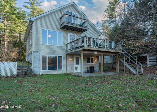 Property at 2 Birch Ct, Corinth, NY 12822, 2 beds, 2 baths