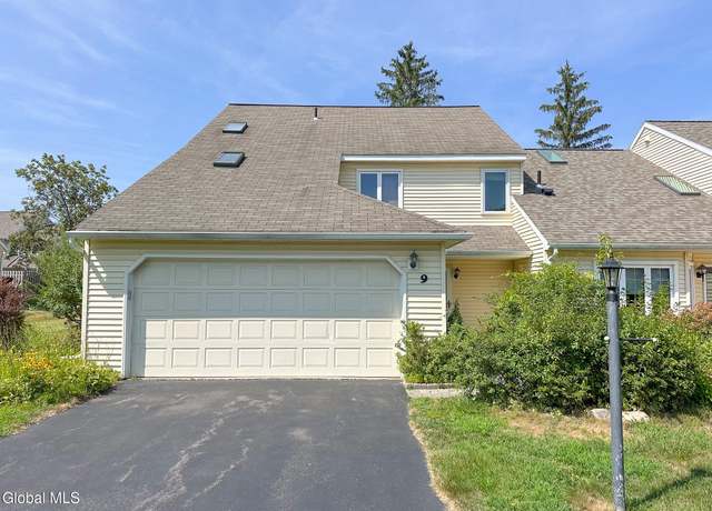 Property at 9 Standish Dr, Glenmont, NY 12077, 2 beds, 2.5 baths