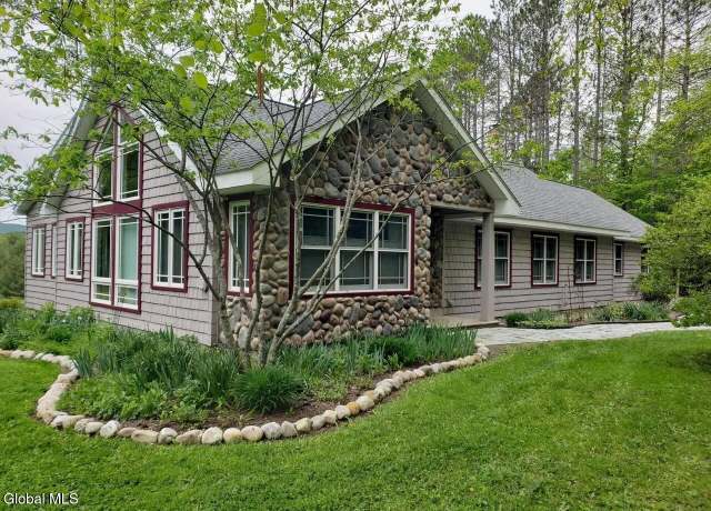 Property at 241 County Highway 145, Gloversville, NY 12078, 3 beds, 1.5 baths