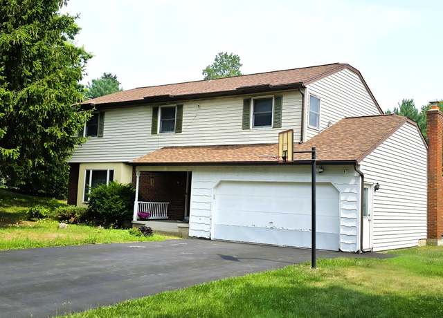 Property at 16 Warwick Way, Niskayuna, NY 12309, 5 beds, 2.5 baths