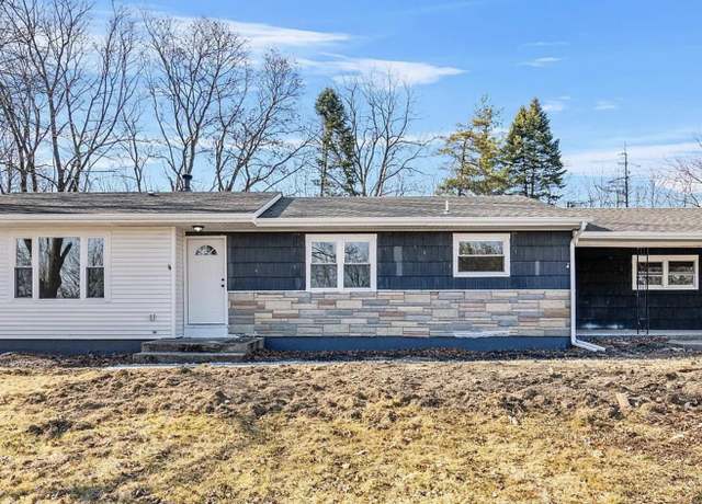 Property at 545 County Route 12, Hampton, NY 10973, 3 beds, 2 baths
