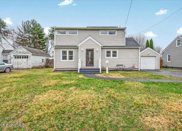 Property at 47 Macarthur Dr, Schenectady, NY 12302, 3 beds, 1.5 baths