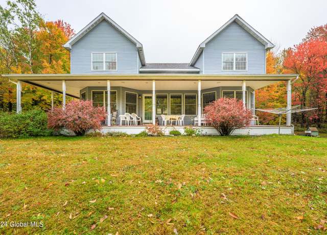 Property at 1013-1017 Plank Rd, Averill Park, NY 12018, 4 beds, 2.5 baths