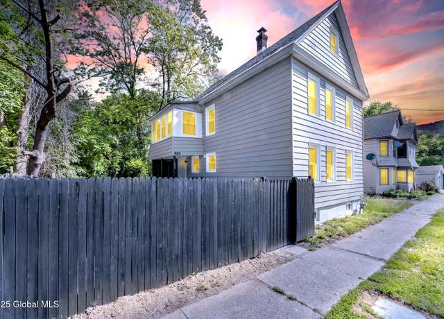 Property at 889 Yorkston St, Schenectady, NY 12303, 4 beds, 2 baths