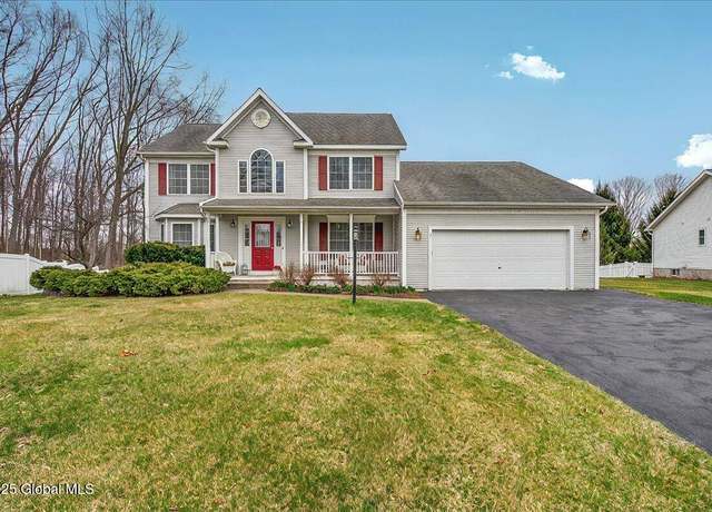 Property at 7 Northgate Ct, Clifton Park, NY 12065, 4 beds, 2.5 baths