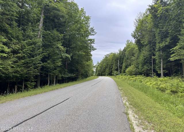 Property at 2 Diamond Ridge Rd, Bolton, NY 12824