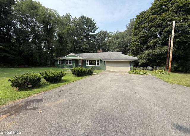 Property at 19 Park Ave, Fort Edward, NY 12828, 3 beds, 2 baths
