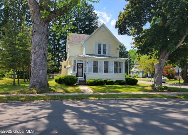 Property at 5 N East Ave, Johnstown, NY 12095, 4 beds, 1.5 baths