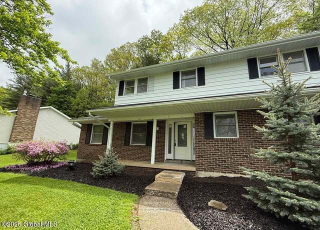 Property at 804 Rosewood Ter, Endicott, NY 13760, 4 beds, 2 baths