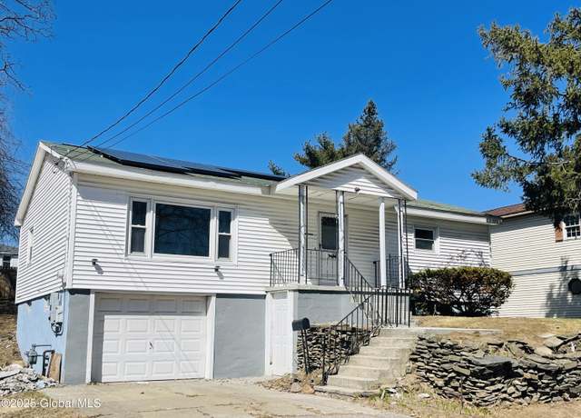 Property at 16 Dartmouth St, Schenectady, NY 12304, 3 beds, 2 baths