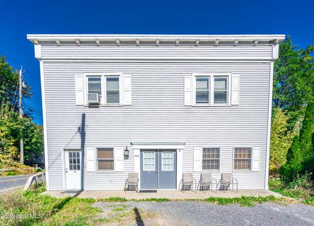 Property at 725 New Salem Rd, Voorheesville, NY 12186, 5 beds, 3 baths