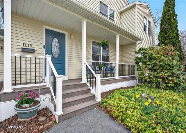 Property at 1019 Rose Ave, Schenectady, NY 12303, 8 beds, 3 baths