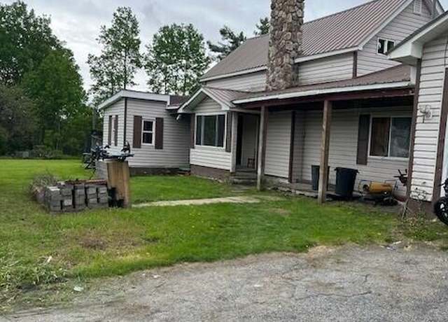 Property at 2624 Center Rd, Moriah, NY 12960, 4 beds, 1 bath