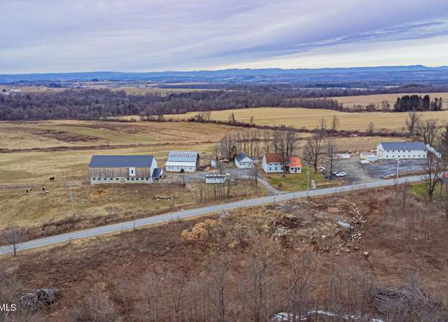 Property at 182 Logtown Rd, Fultonville, NY 12072, 5 beds, 1 bath