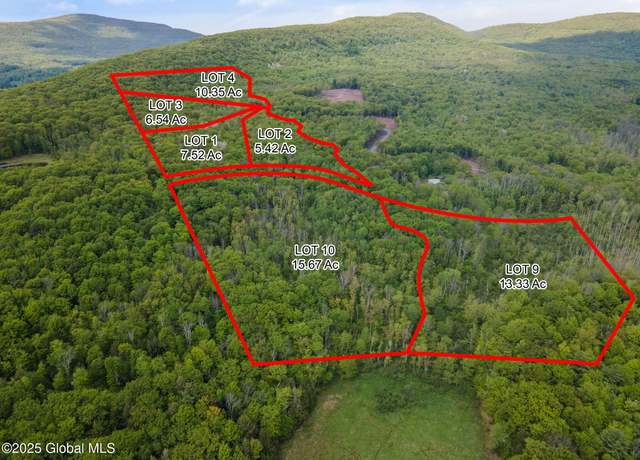 Property at 3 Galway Rd, Windham, NY 12496