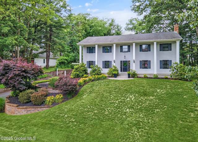 Property at 13 Tulip Tree Ln, Niskayuna, NY 12309, 4 beds, 2.5 baths