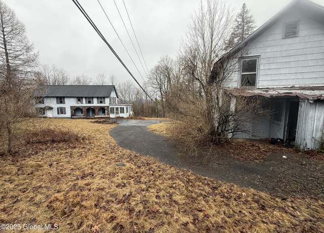 Property at 527 Lockhart Mountain Rd, Lake George, NY 12845, 6 beds, 4.5 baths