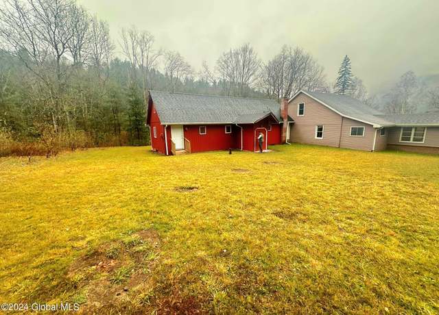 Property at 169 Route 17, Jewett, NY 12444, 6 beds, 4 baths