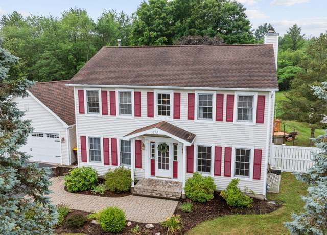 Property at 125 Halfmoon Dr, Altamont, NY 12009, 5 beds, 3 baths
