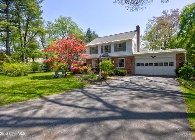 Property at 2008 Salem Rd, Niskayuna, NY 12309, 4 beds, 2.5 baths