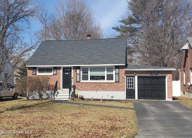 Property at 2139 Robinwood Ave, Schenectady, NY 12306, 3 beds, 1 bath