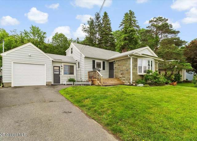 Property at 2256 Brookview Rd, Castleton, NY 12033, 3 beds, 1.5 baths