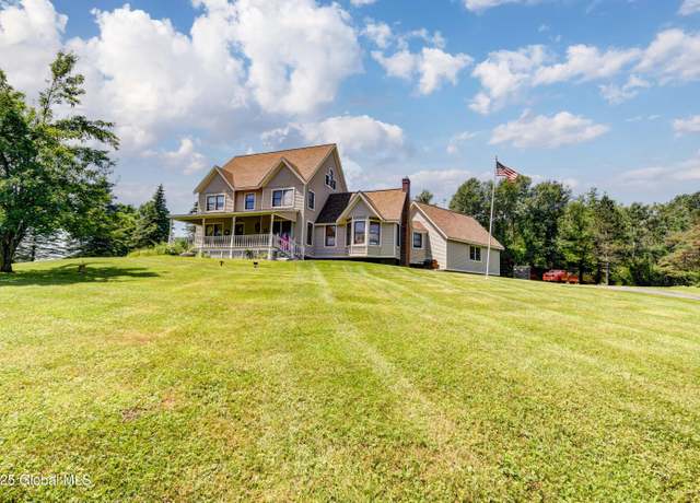 Property at 136 State Highway 309, Gloversville, NY 12078, 6 beds, 3 baths