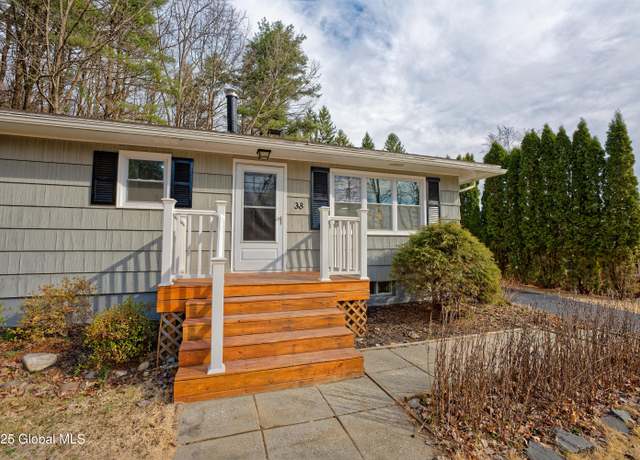 Property at 38 Greenwood Rd, Wynantskill, NY 12198, 3 beds, 1 bath