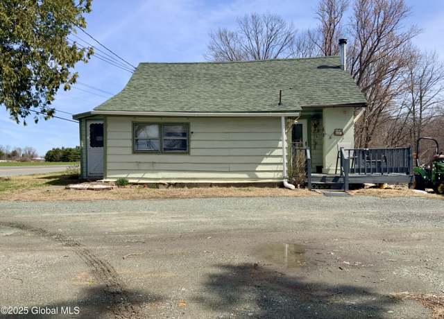 Property at 2198 Us-9, Kinderhook, NY 12106, 2 beds, 1 bath