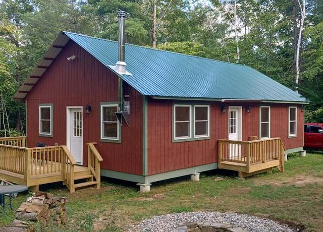 Property at 388 Pucker St, Warrensburg, NY 12885, 3 beds, 1 bath