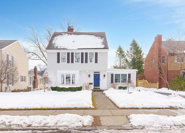 Property at 209 Lenox Ave, Albany, NY 12208, 4 beds, 1.5 baths