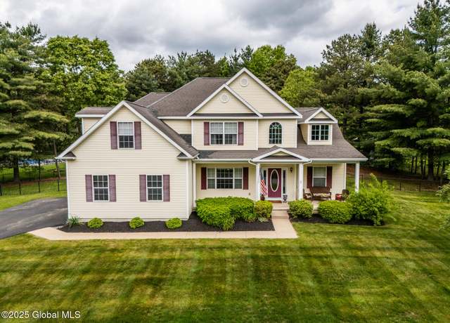 Property at 34 Westberry Way, Queensbury, NY 12804, 4 beds, 3 baths