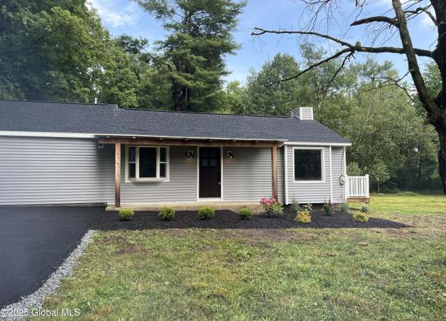 Property at 528 Hop City Rd, Ballston Spa, NY 12020, 3 beds, 2 baths