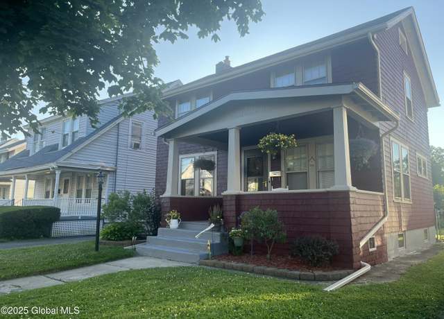 Property at 1137 Sumner Ave, Schenectady, NY 12309, 3 beds, 1.5 baths