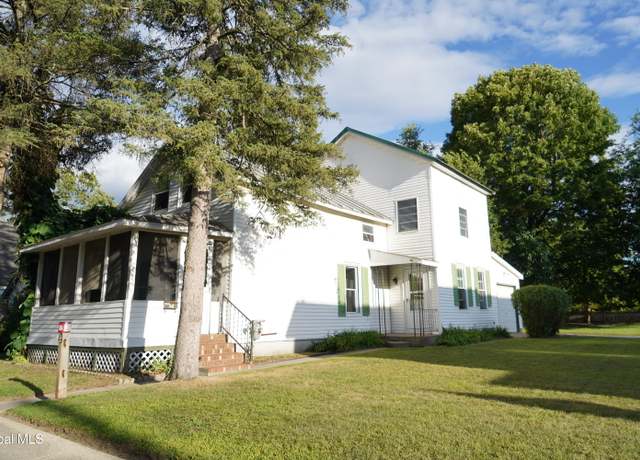 Property at 130 York Ave, Saratoga Springs, NY 12866, 3 beds, 1.5 baths
