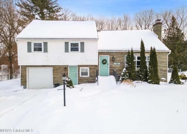Property at 39 Beechwood Dr, Charlton, NY 12019, 4 beds, 2 baths