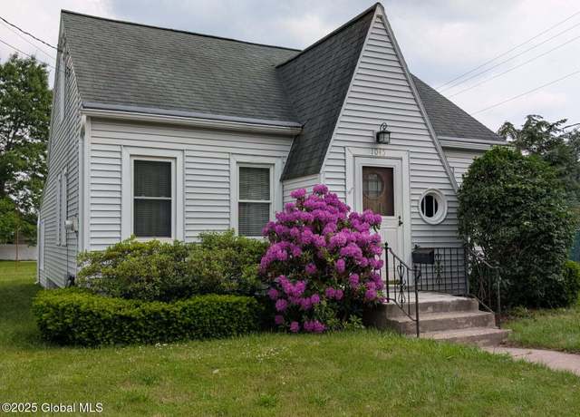 Property at 1045 Wallace Ave, Schenectady, NY 12306, 2 beds, 1 bath