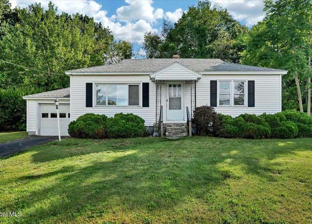 Property at 211 Shaker Rd, Albany, NY 12211, 2 beds, 1 bath