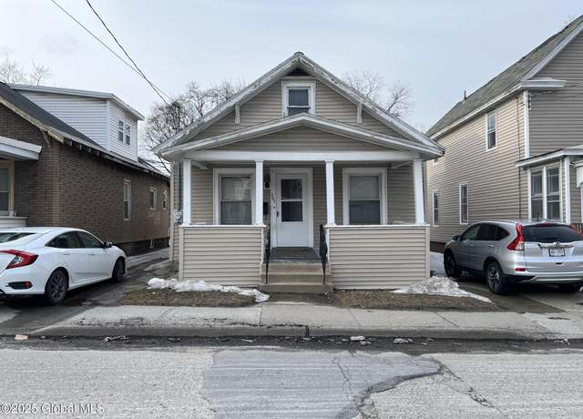 Property at 265 Altamont Ave, Schenectady, NY 12304, 2 beds, 1 bath