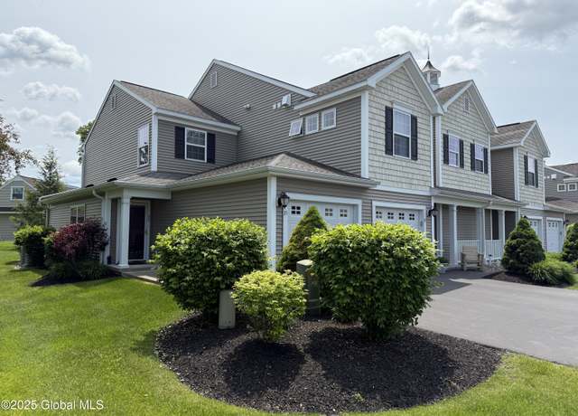 Property at 35 Governor Cir, Albany, NY 12208, 2 beds, 2 baths