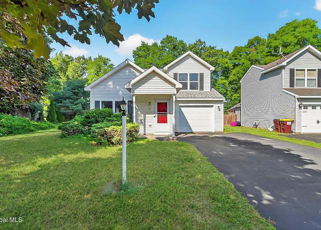 Property at 238 Meadowlark Dr, Ballston Spa, NY 12020, 3 beds, 2.5 baths