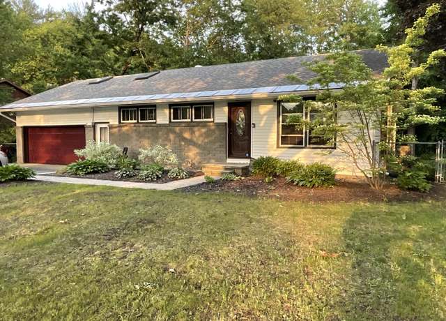 Property at 129 Okara Dr, Guilderland, NY 12303, 4 beds, 2 baths