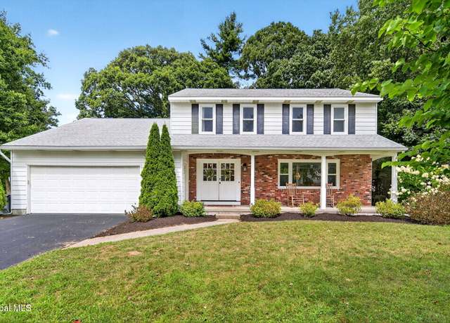 Property at 26 Walter Dr, Saratoga Springs, NY 12866, 4 beds, 2.5 baths