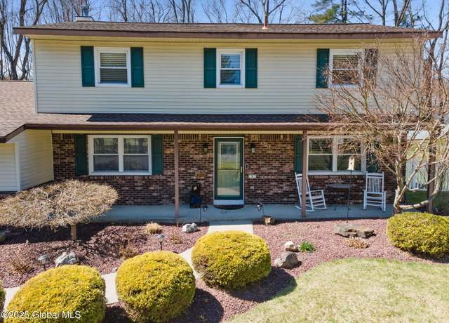 Property at 5 Cherry Hills Ct, Clifton Park, NY 12065, 4 beds, 2.5 baths