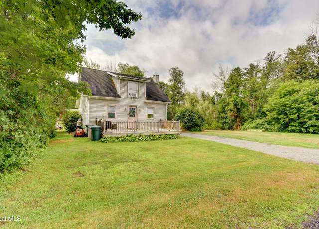 Property at 270 Berry Rd, Mayfield, NY 12117, 2 beds, 1 bath