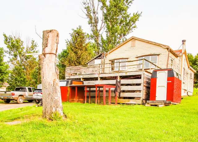 Property at 11 Kyle Ln, Ravena, NY 12143, 2 beds, 1 bath